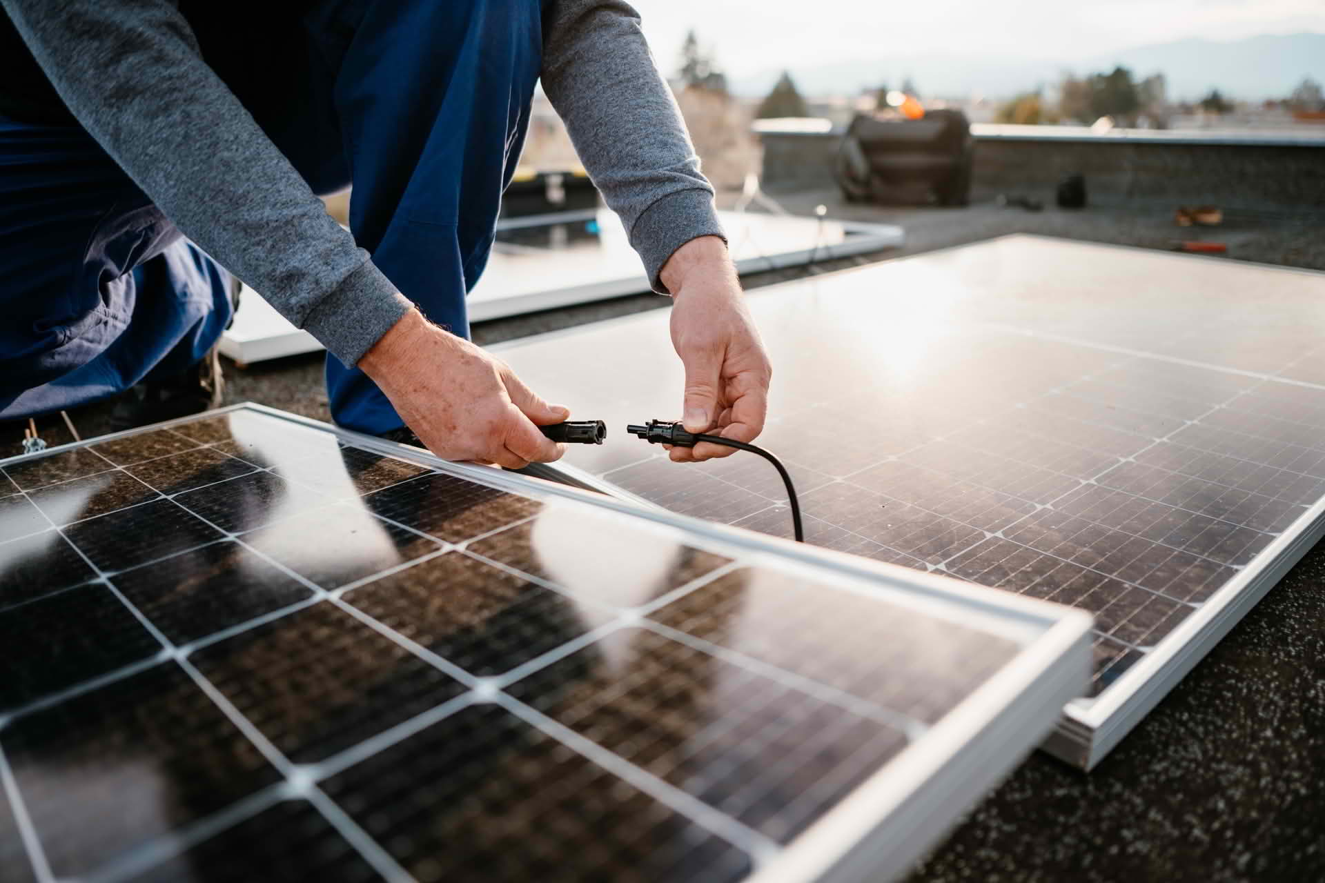 conexion placas solares castellon